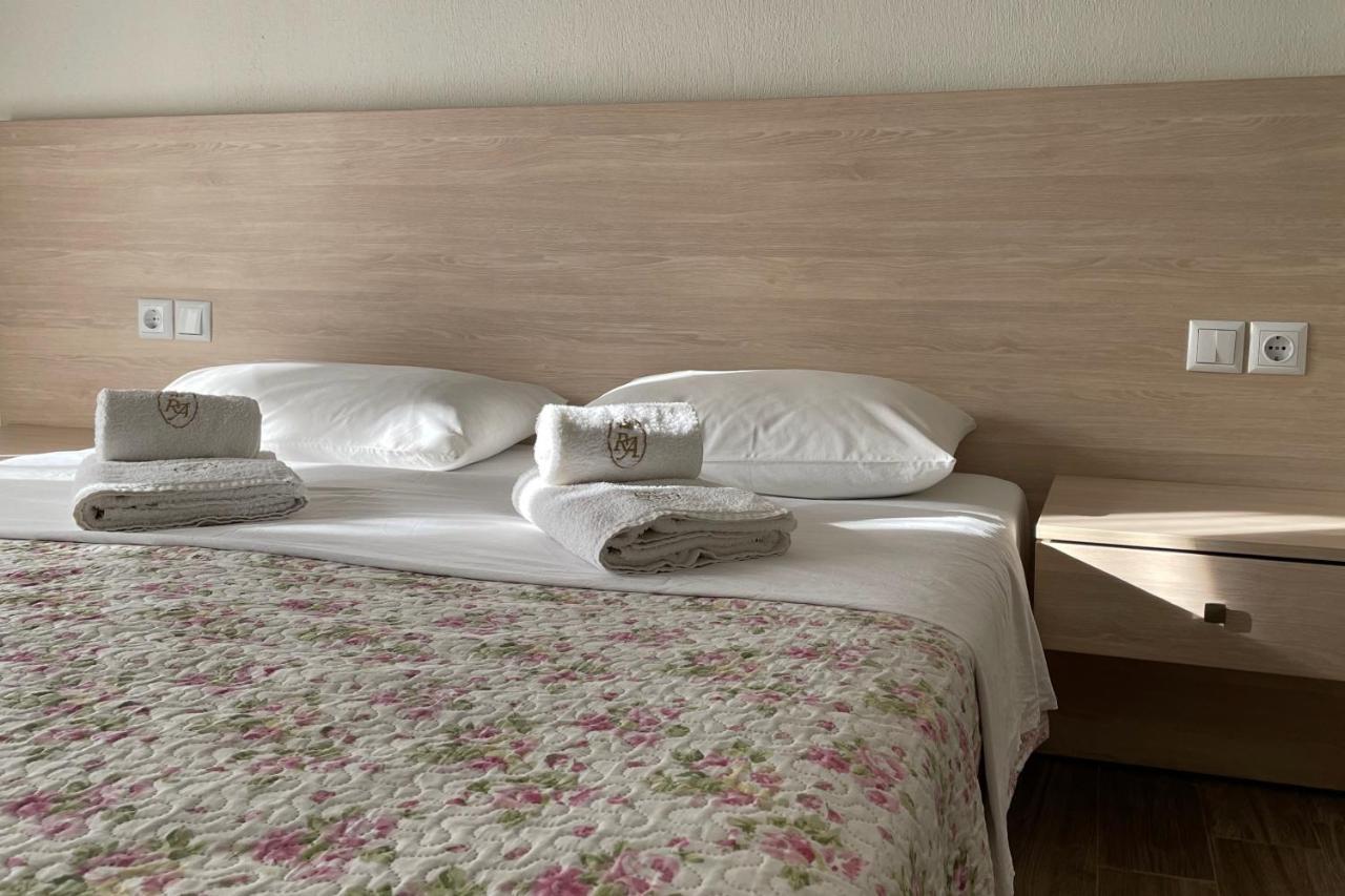Royals Apartments 2 Никити Экстерьер фото