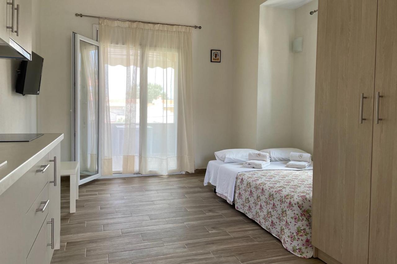 Royals Apartments 2 Никити Экстерьер фото